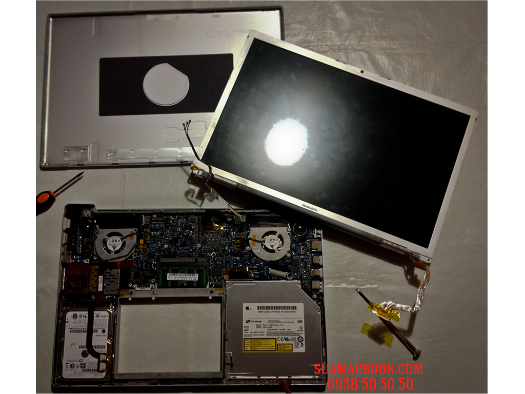 Thay Màn Hình Macbook